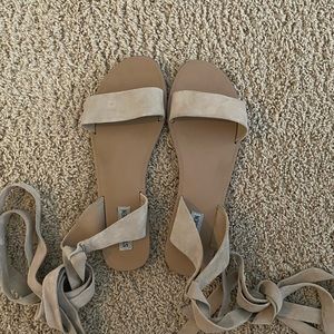 Steve Madden nude leather/suede tie up sandals
